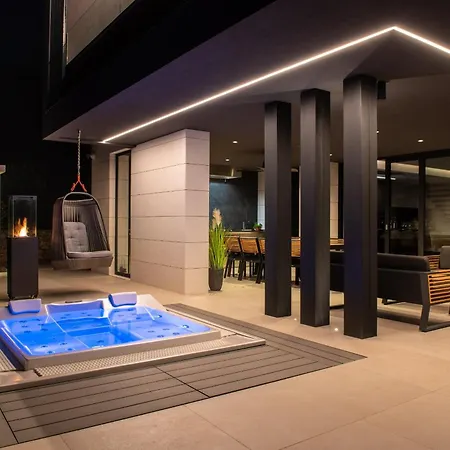 Panoramica: Luxury Seaside Retreat Near Labin-rabac * Koromacno